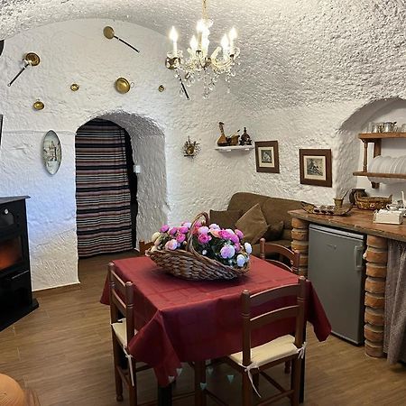 La Cueva De Guadix Villa ภายนอก รูปภาพ