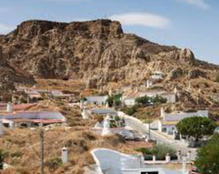 La Cueva De Guadix Villa ภายนอก รูปภาพ