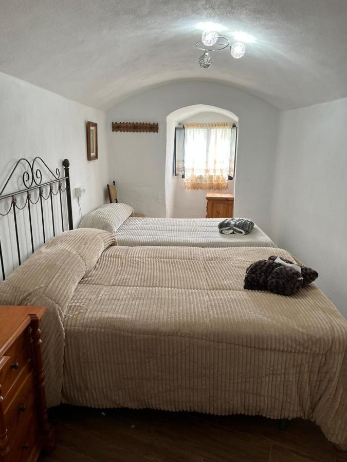 La Cueva De Guadix Villa ภายนอก รูปภาพ