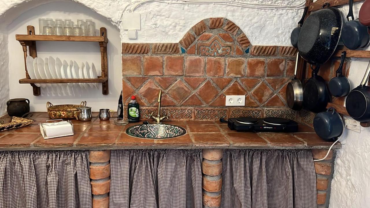 La Cueva De Guadix Villa ภายนอก รูปภาพ